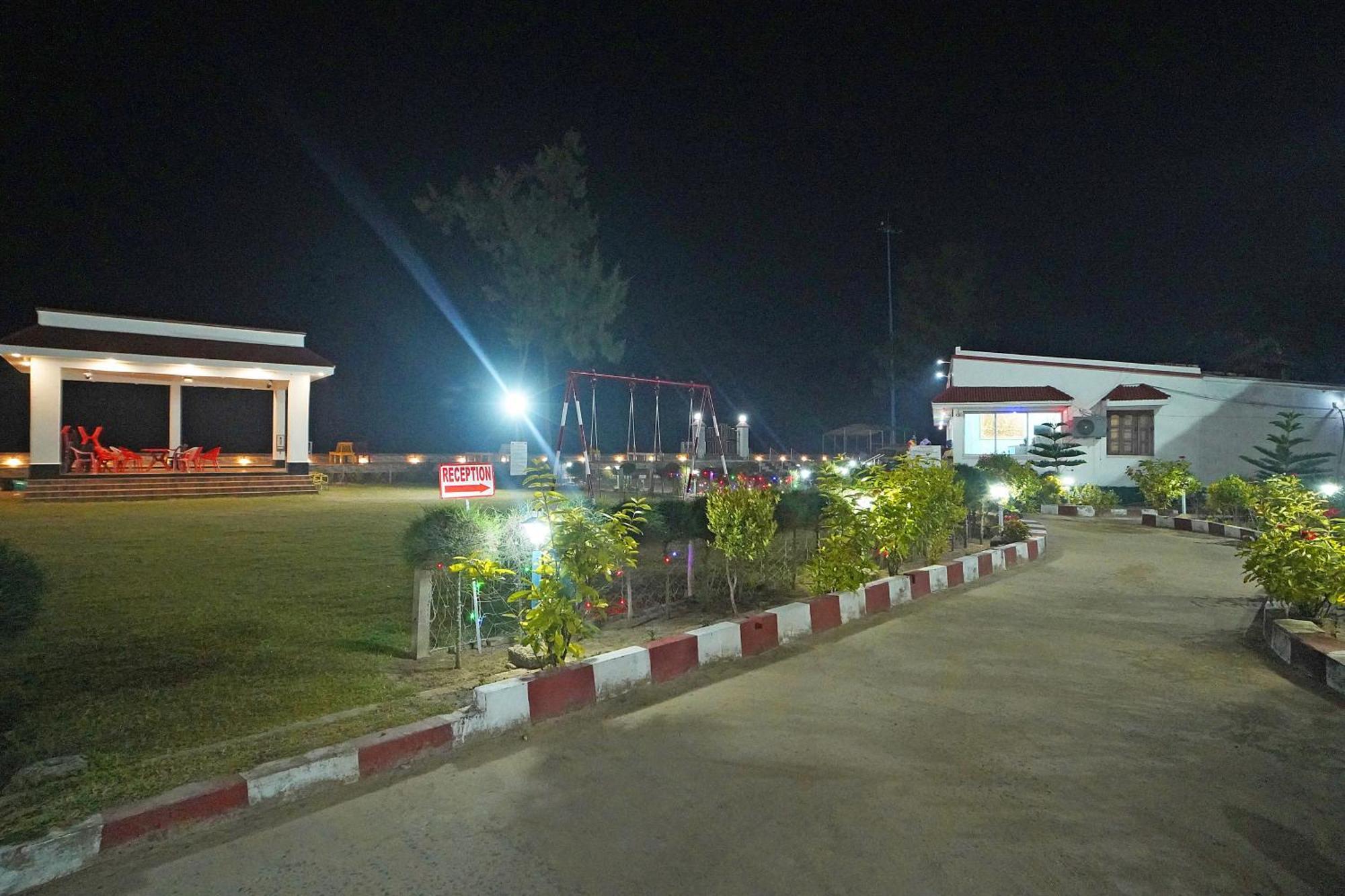 Santiniketan Hotel And Resort !! On Beach Family Resort !! Mandarmani Esterno foto