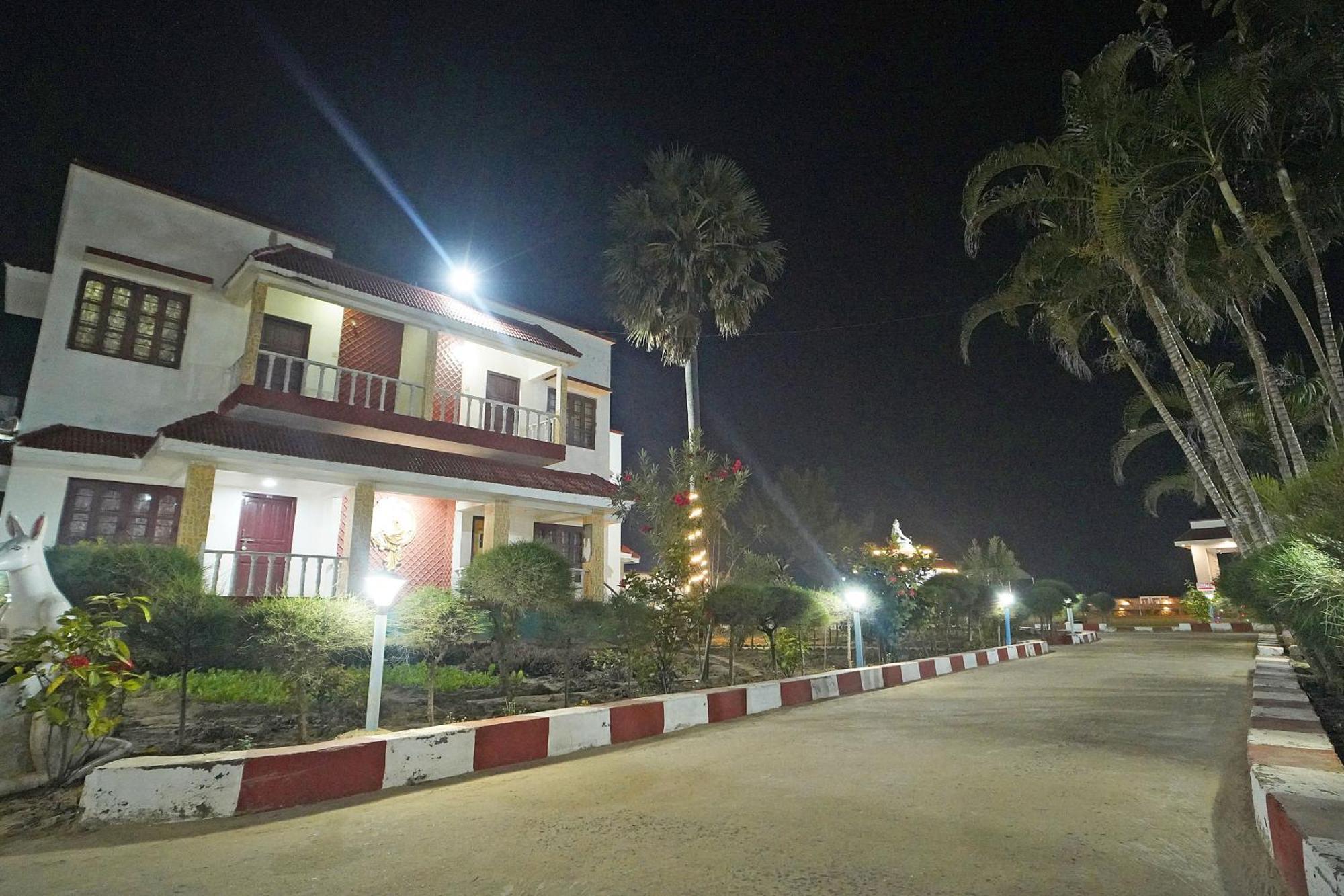 Santiniketan Hotel And Resort !! On Beach Family Resort !! Mandarmani Esterno foto